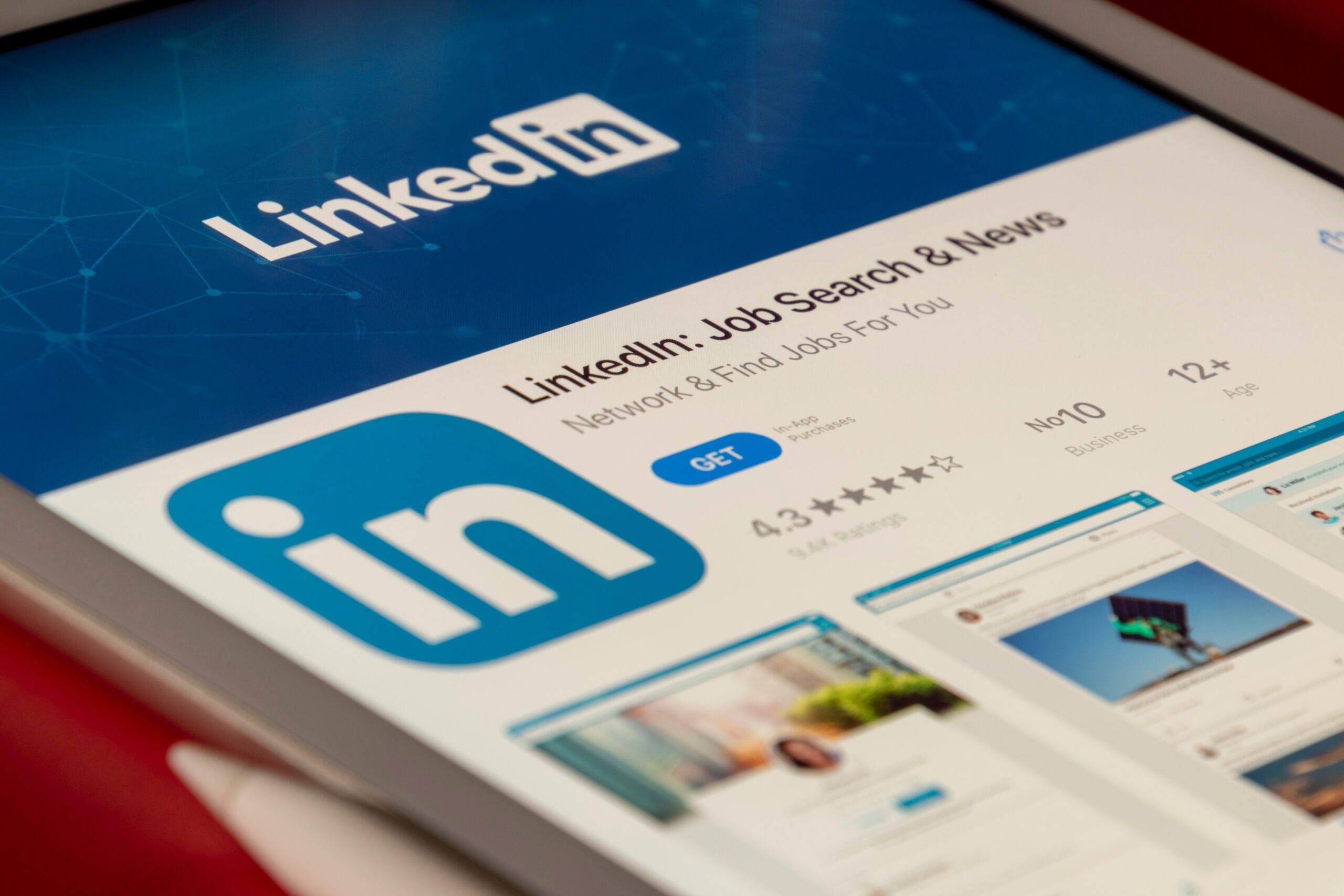 Come ottimizzare il tuo profilo LinkedIn con ChatGPT